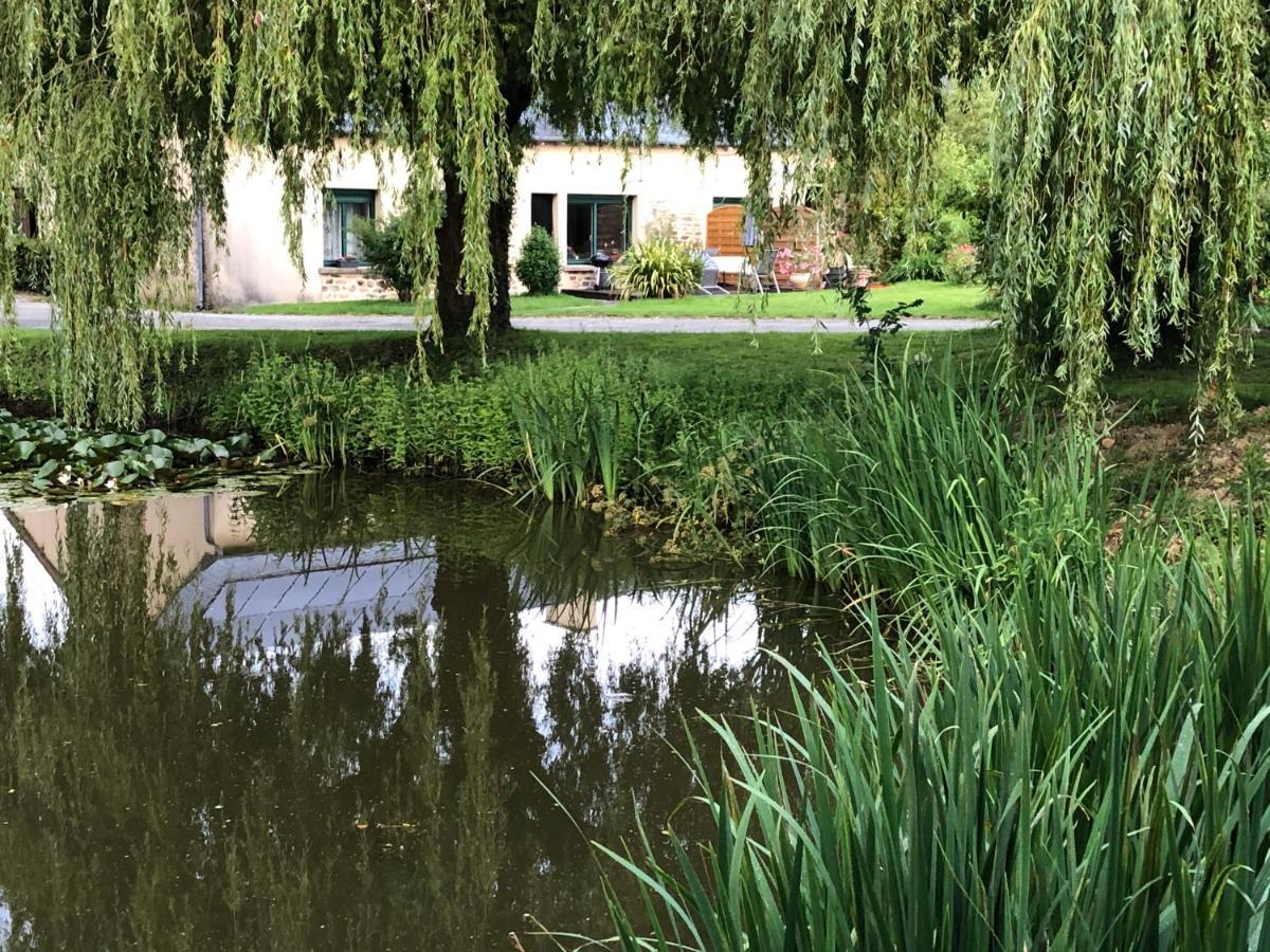 Вилла Les Saules Domalain Экстерьер фото